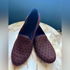 Rothy’s Loafers brown with navy polka dots size 10